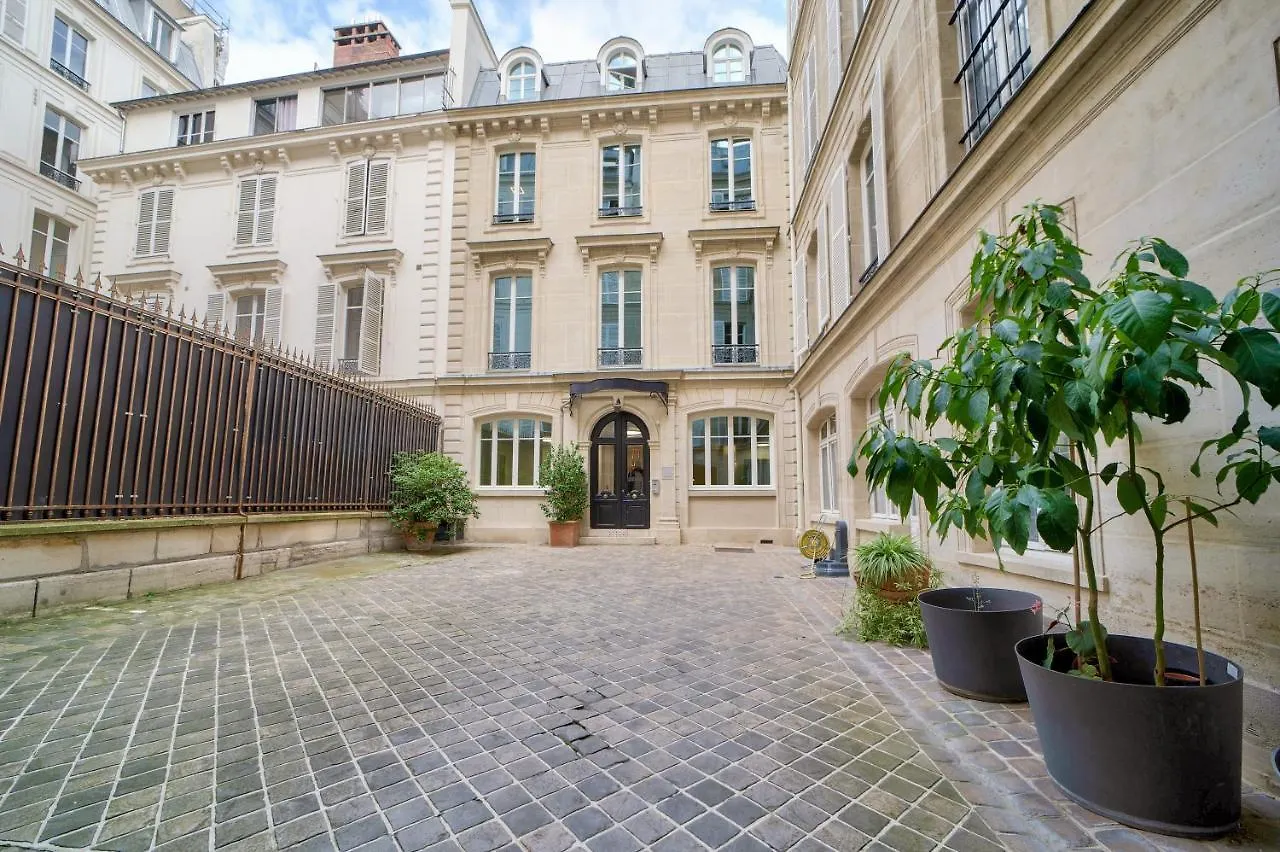 Beautiful studio - Champs Elysées París Apartamento