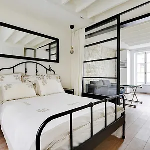  Apartment Invalides - Tour Eiffel