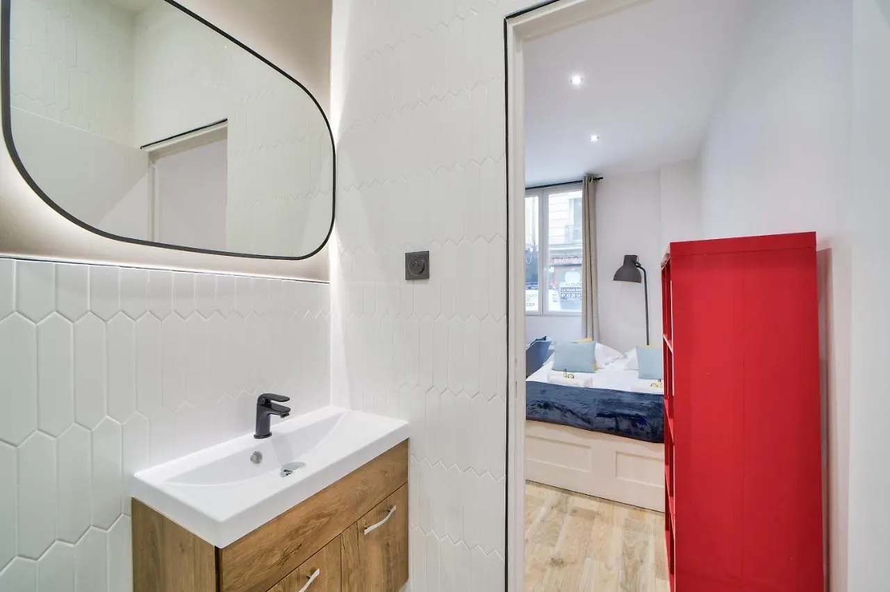 Beautiful Studio - Champs Elysees Paris 0*,  France